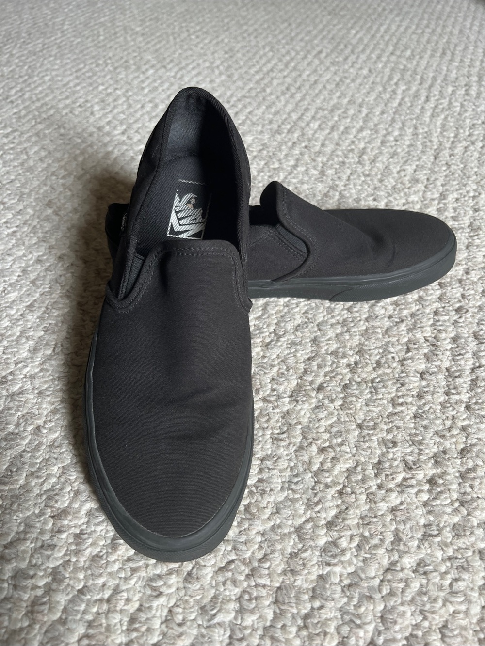 Vans black slip on women’s Sz. 11. Good condition.